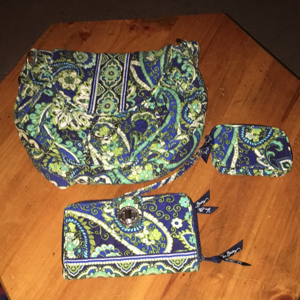 Vera Bradley 3 piece set, rhythm and blues design.